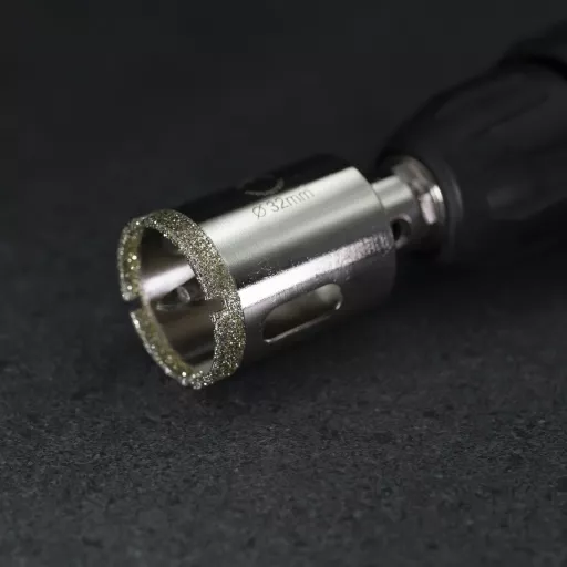 Алмазная коронка по керамограниту, плитке, кафелю 32 мм с центром Diamond Industrial