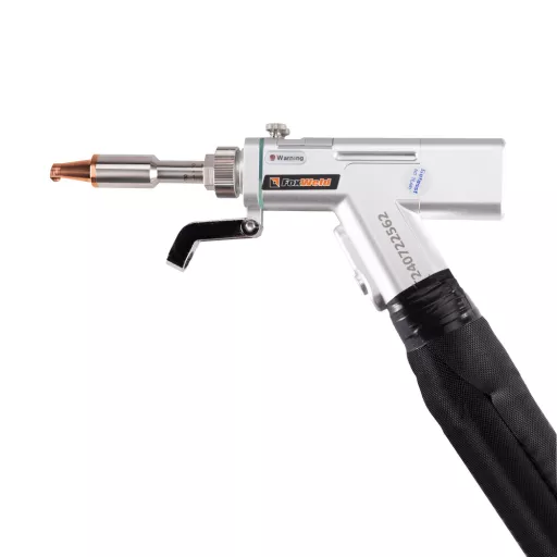 Аппарат для ручной лазерной сварки, резки и очистки FOXWELD LASER 3000-3-МТ